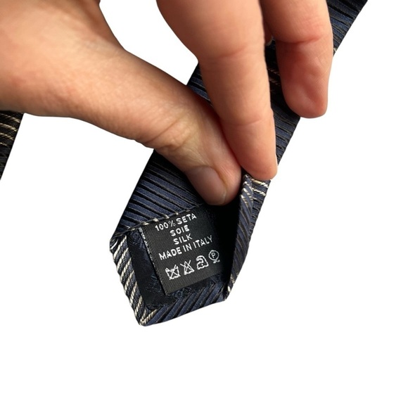 GIANNI VERSACE 90s Vintage Metallic Baroque Silk Stripe Tie Made in Italy - Picture 4 of 5